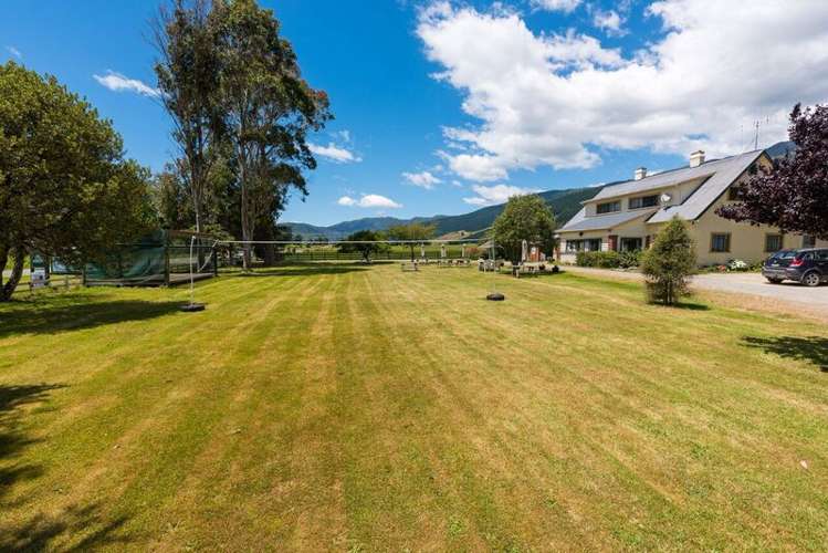 1162 Queen Charlotte Drive Anakiwa and Surrounds_9