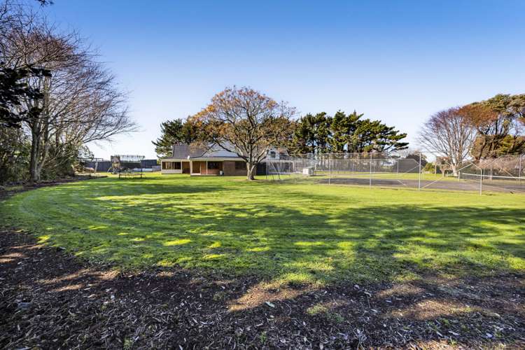 1306 Normanby Road Manaia_38