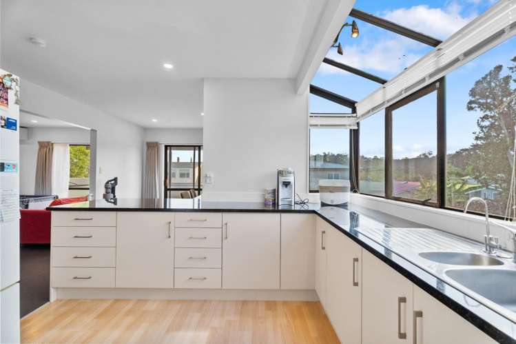 2/12 Gazelle Avenue 1603_5