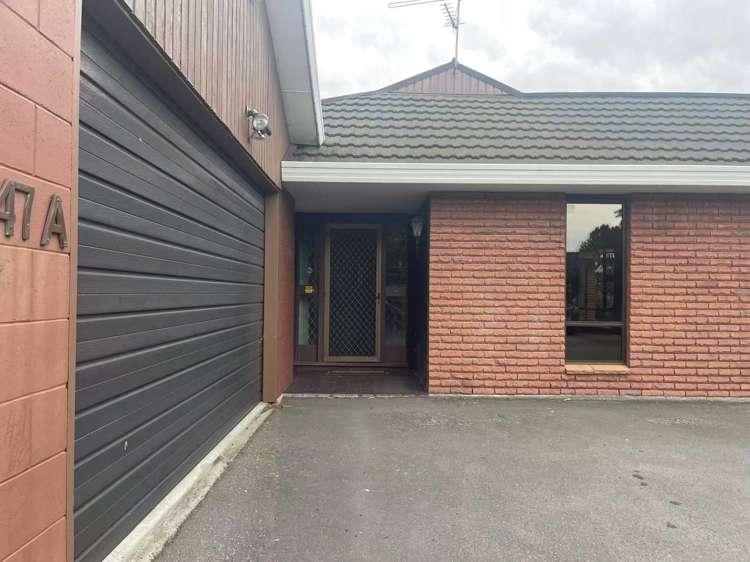 1/47a Memorial Avenue Ilam_1