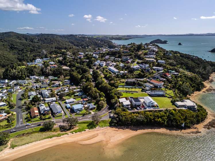 4 Seaview Road Paihia_32