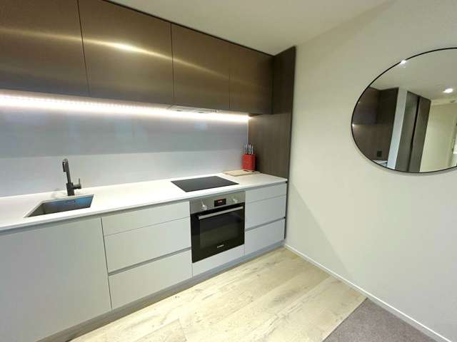 902/10 Commerce Street City Centre_4