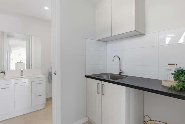 12c Ruskin Place Westown_26