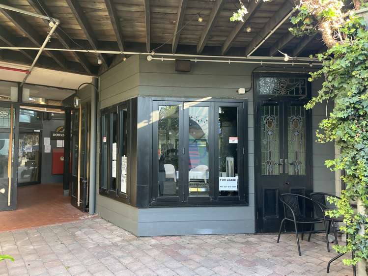 4/588 Devon Street East_0