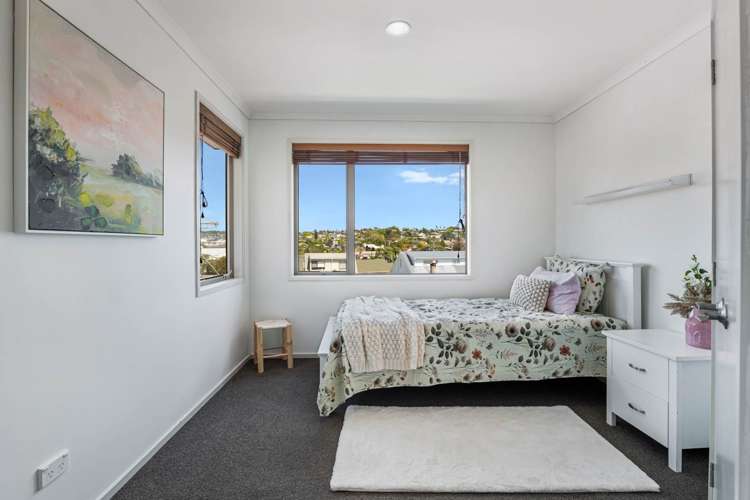 24 Bay Street Red Beach_18