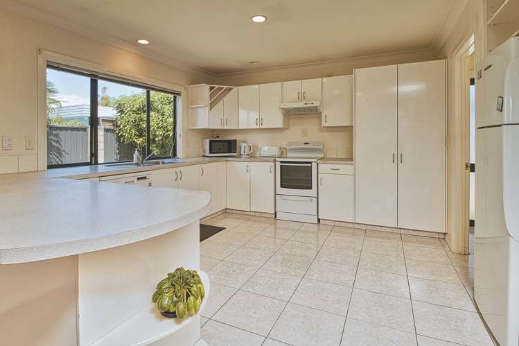71 Avenue Road Greenmeadows_7