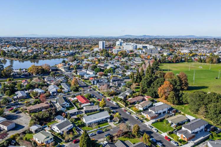 17 Hibiscus Avenue Hamilton Lake_23