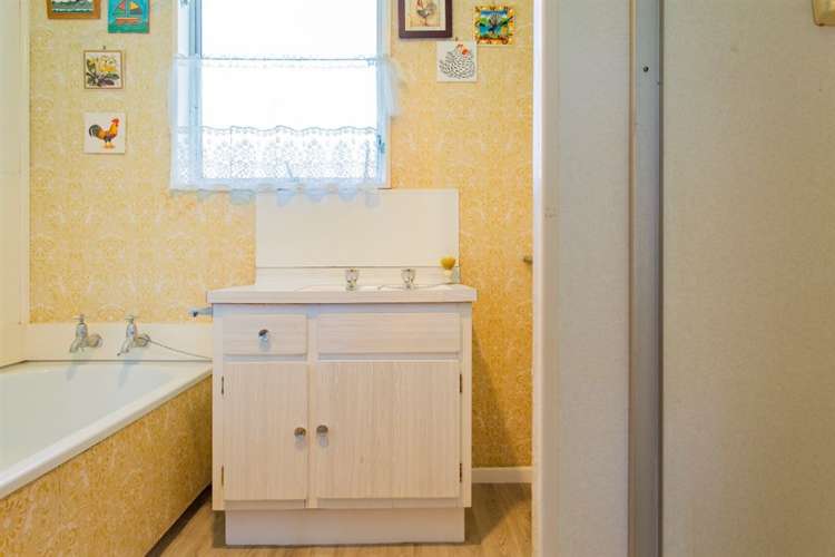 29 Kings Avenue Waikuku Beach_7