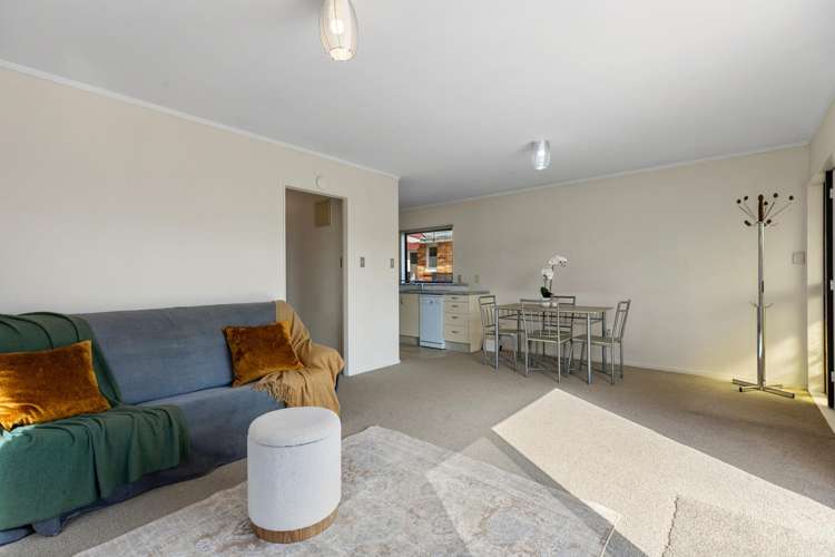 128F Sixteenth Avenue Avenues_8