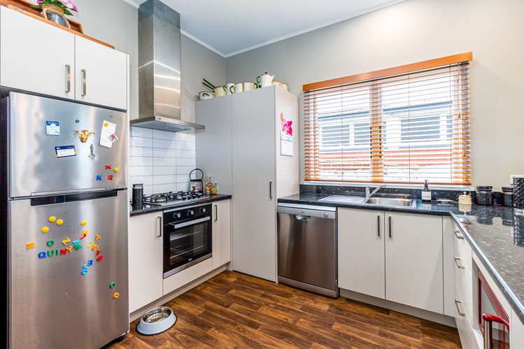 215 Church Street West End_5