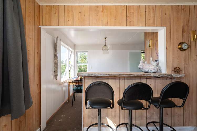 19 Bayview Road Paremata_13