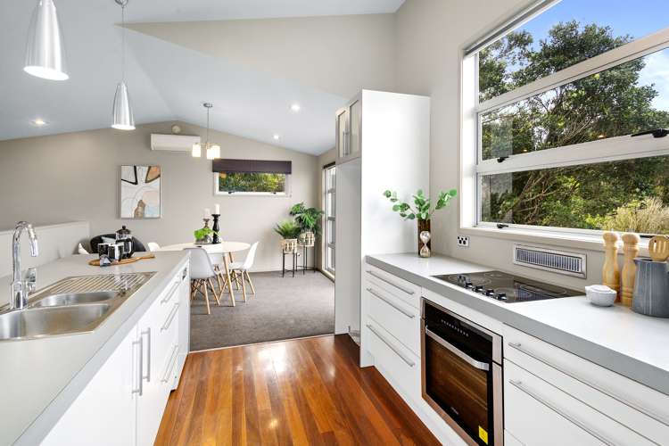 10 Eastview Grove Normandale_12