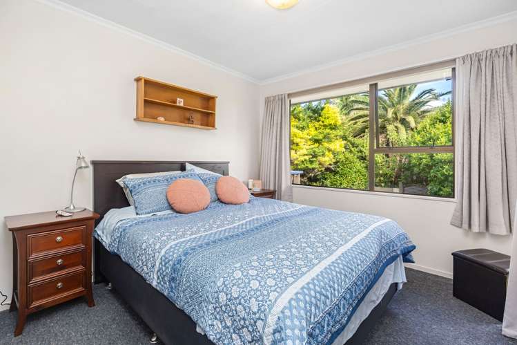 98 Fairway Drive Te Kamo_12