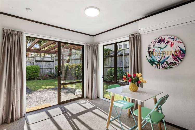 2/10 Tobruk Crescent Milford_6