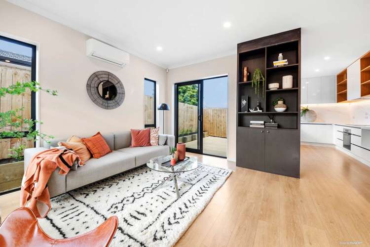 3/110 Royal Road Massey_2