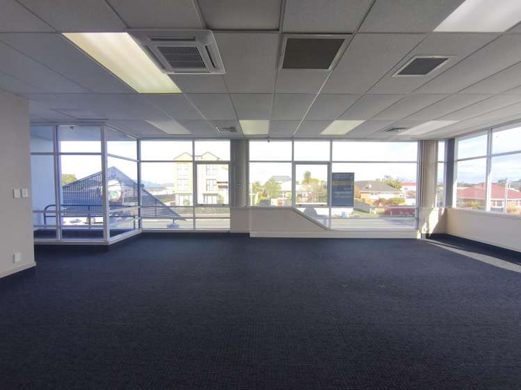 B/129 Onewa Road Northcote_3