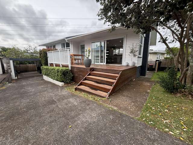 Charming 3-Bedroom Home in Sought-After Te Wiata Place
