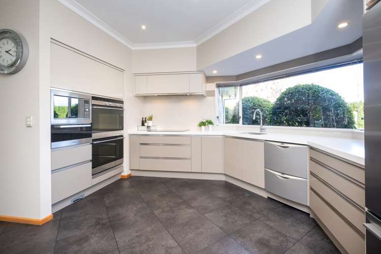 300 Nottingley Road Frimley_7