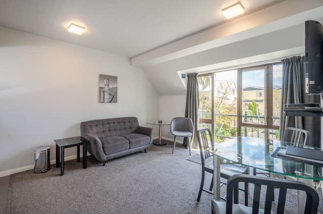 4j Aubrey Street Akaroa_4