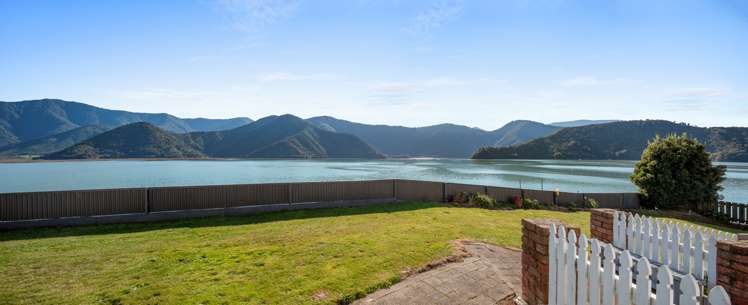 12 Rose Street Havelock_16