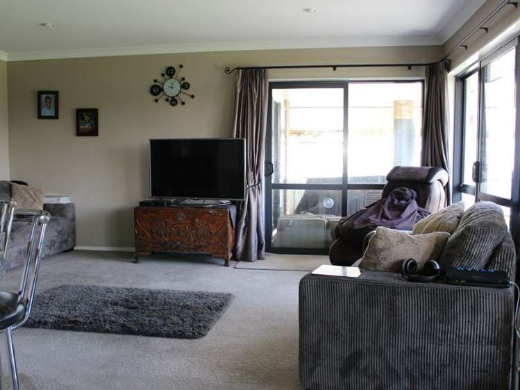 4 Daniel Crescent Cambridge_8