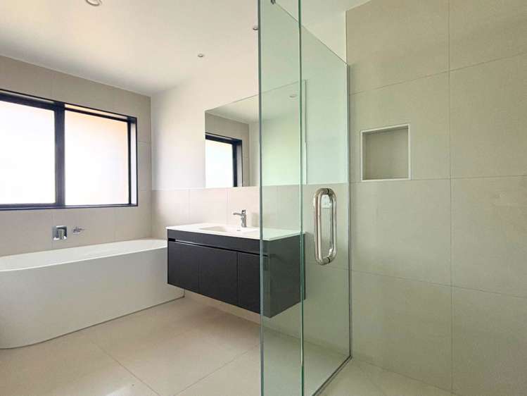 21 Taurangawaka Road One Tree Point_3