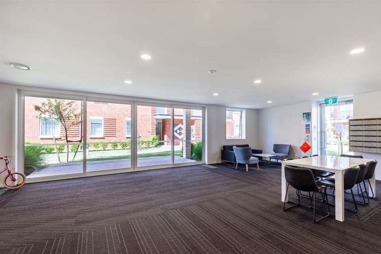 217/1a Soljak Place Mount Albert_29