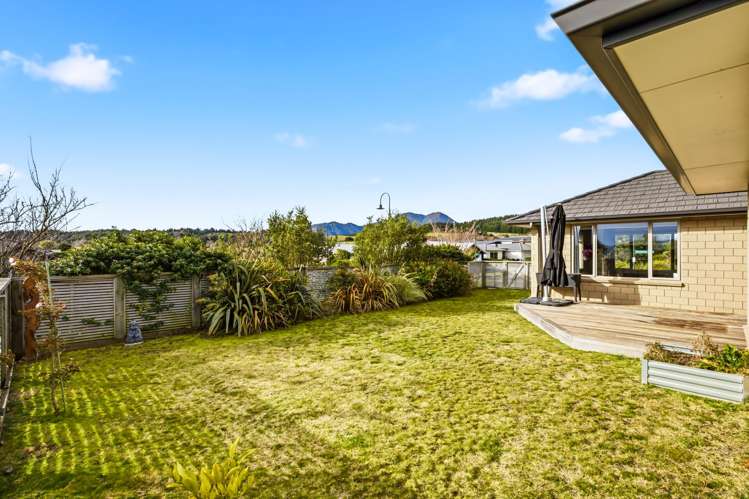 2 Brompton Close Richmond Heights_24