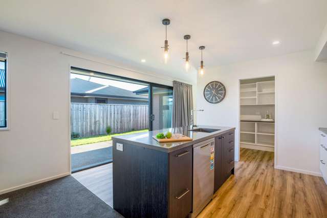 8 Edgar Way Rolleston_2