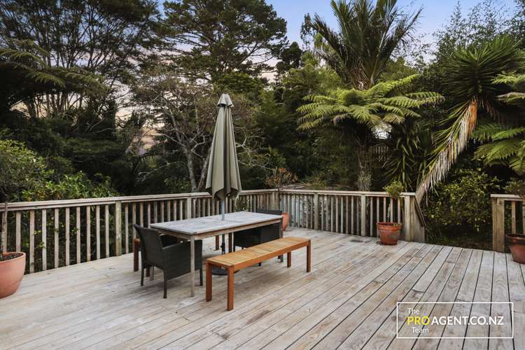 146 Woodlands Park Road Titirangi_14