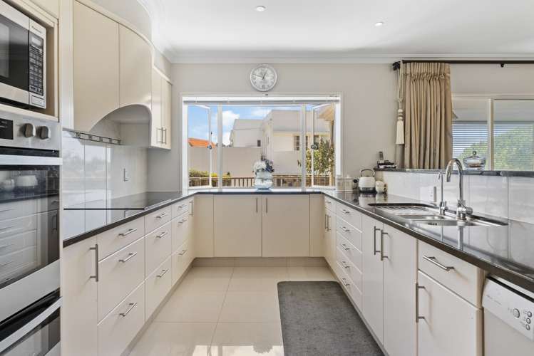 2 Eighth Avenue Tauranga Central_2