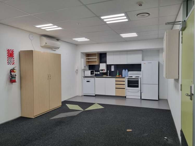 Whole Ground Floor, 45 Rugby Street Te Aro_13