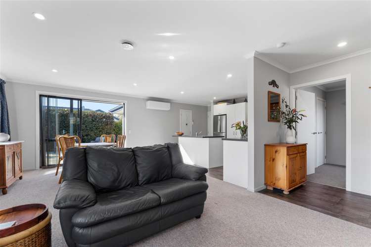 17 Hammill Grove Stoke_12