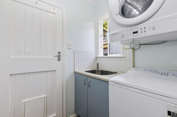 96 Hair Street Wainuiomata_16