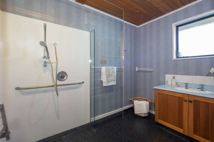 34 Pages Road Allenton_5