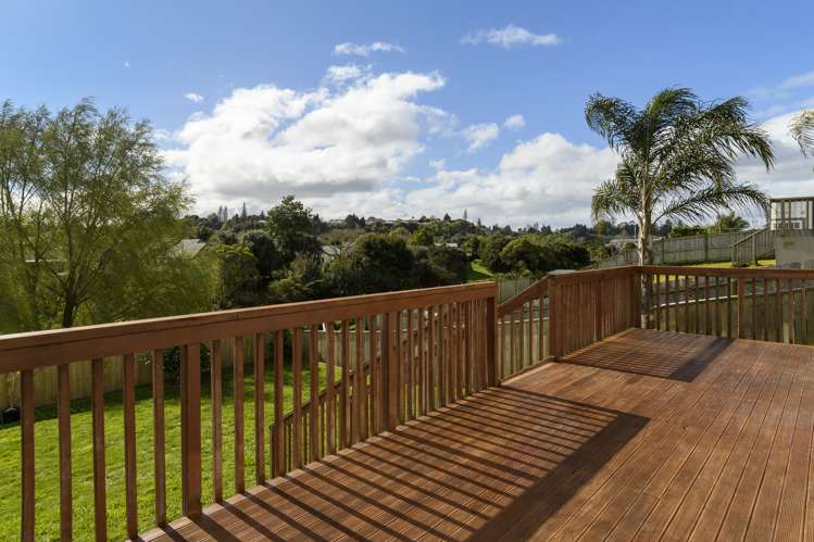 84 Waterside Drive Pyes Pa_16