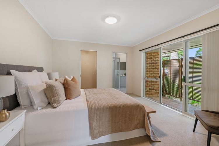 22 Vanderbilt Parade Albany_11