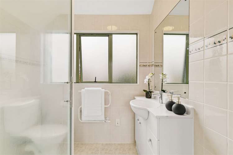 1/30 Lomond Street Takapuna_11