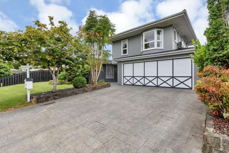 16 Huia Street_4