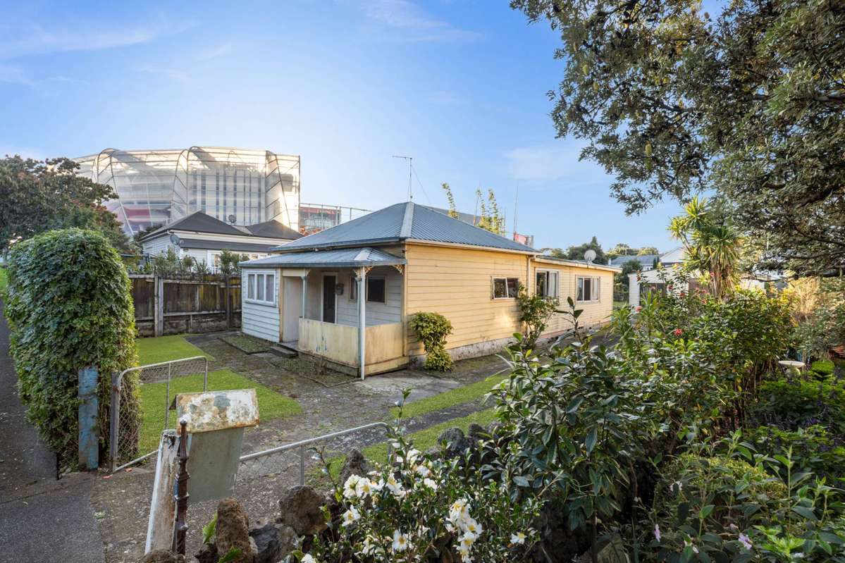 27 Bellwood Avenue_0
