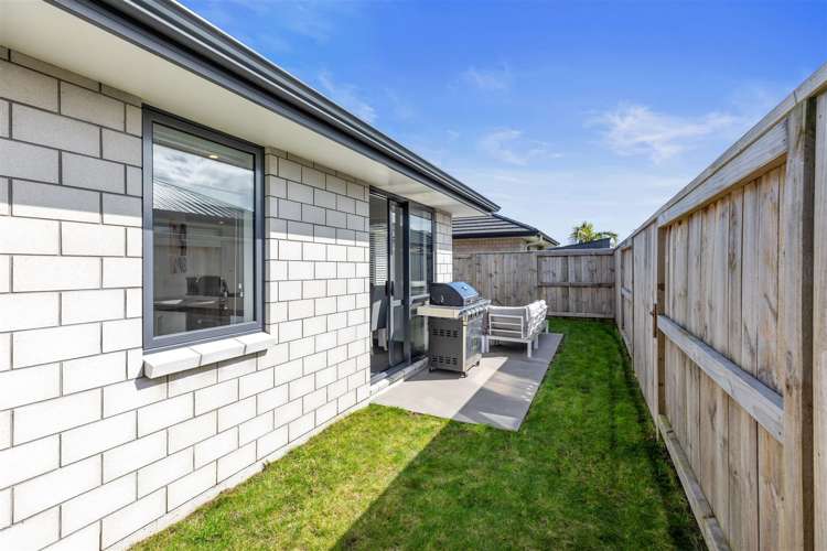 44 Hills View Drive Papamoa_12