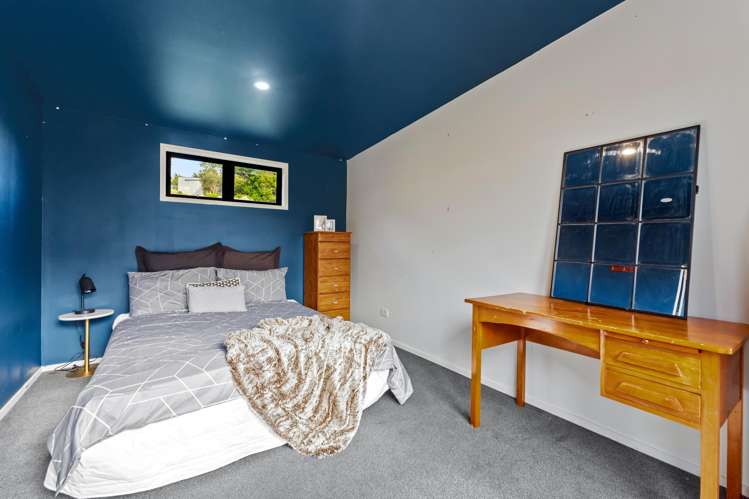 2 Craig Road Pollok_24