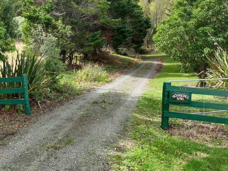 257 Metcalfe Road Matakohe_40