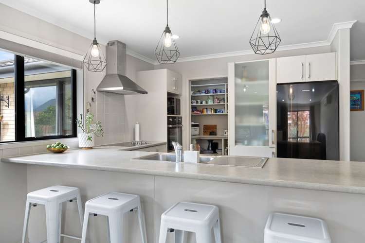 2 Sunrise Place Te Aroha_8