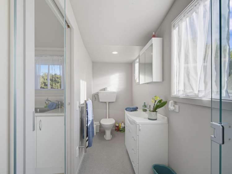 14 Arthur Road Pounawea_14