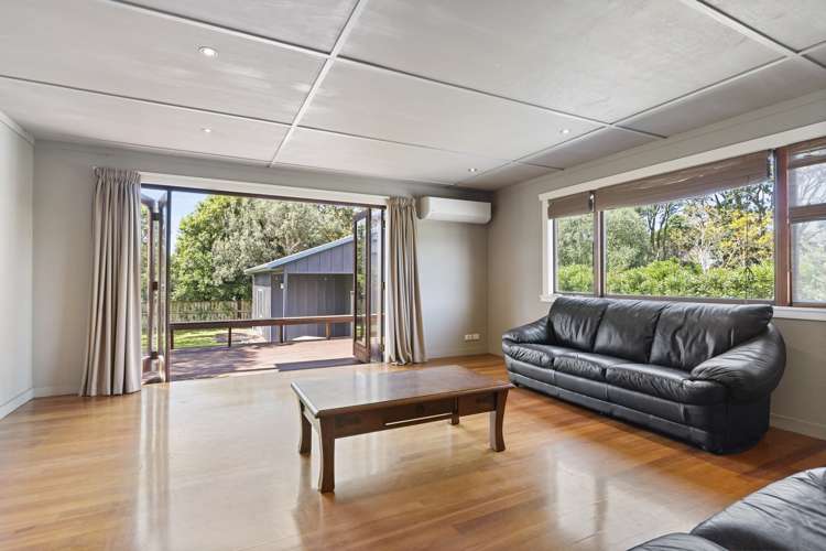 506 Ocean Road Whangamata_19