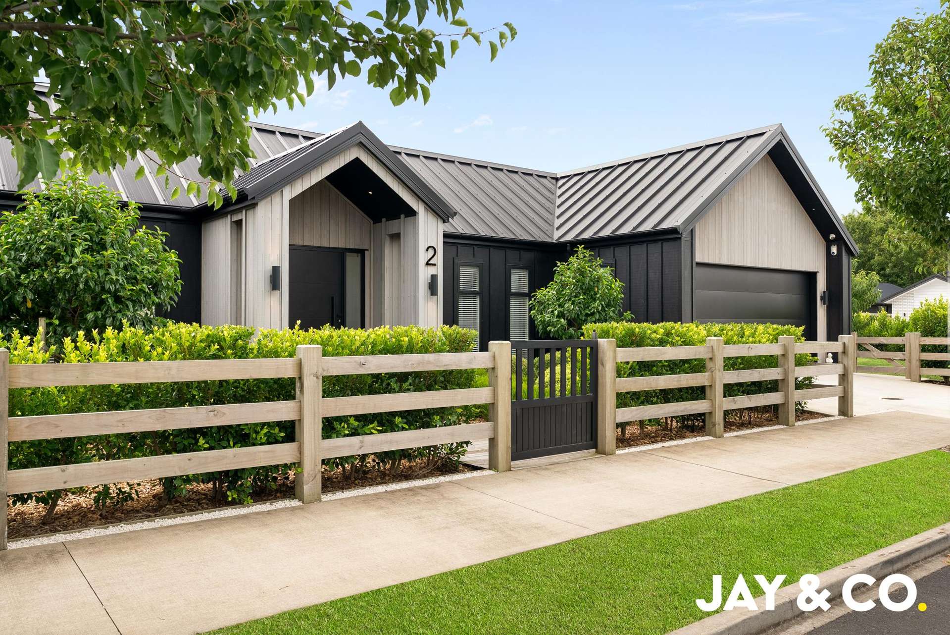 2 Munro Oak Lane Clevedon_0