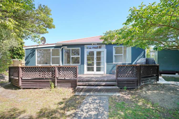 24 Domain Terrace Waikuku Beach_1