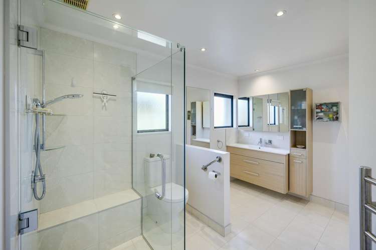 120 Ascot Avenue Taradale_11