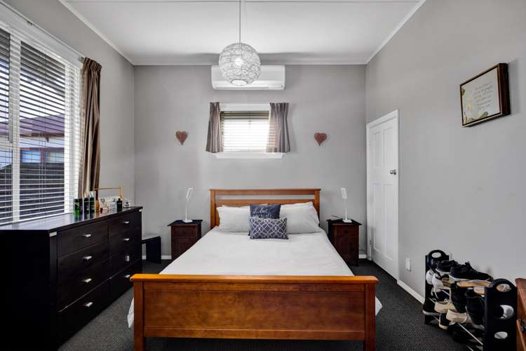 54 Egmont Street Hawera_9